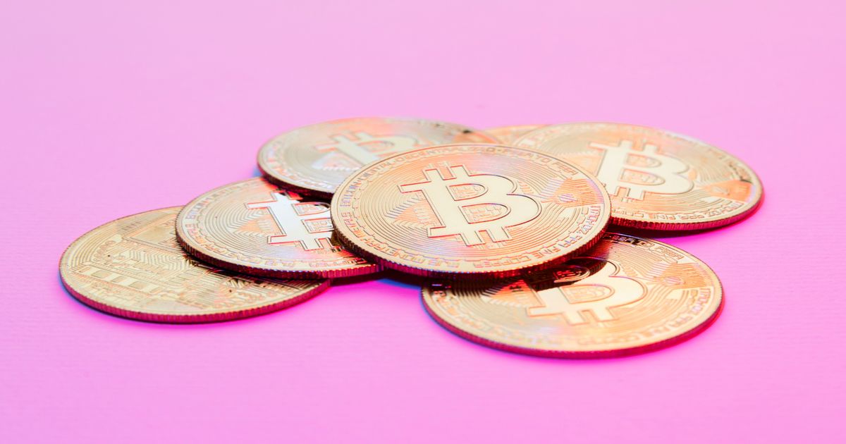 Біткоїн за мільйон чи обвал до 60 000: аналітики розійшлися у прогнозах

