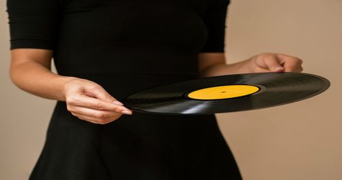 Коллекционные активы: инвестиции, риски и доходность