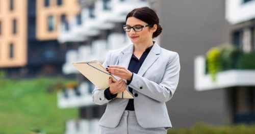 Ужгород лидирует по ценам: 1-комнатная 19,6 тыс. грн, 83% дохода — OLX