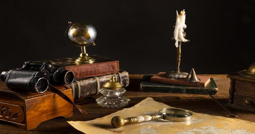 Антиквариат: инвестиции во время войны — риски и выгода